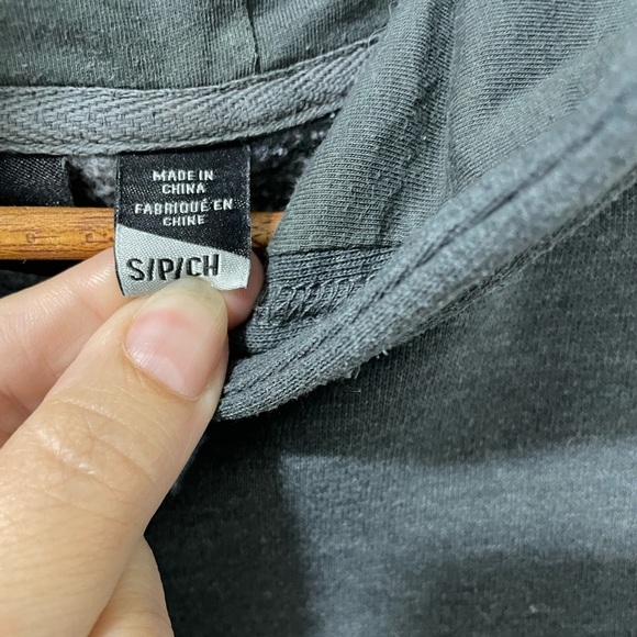 MARMOT-Hooded Sweatshirt small Gray Graphic Print Hoodie Pullover - Picture 2 of 3